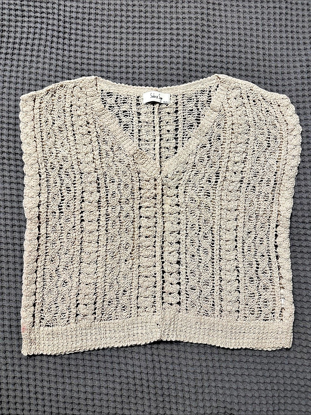 Sadie x Sage Open Knit Sweater Vest in Beige Size XS/S Like New